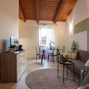  Apartament Chic In The Historic Center Of Włochy